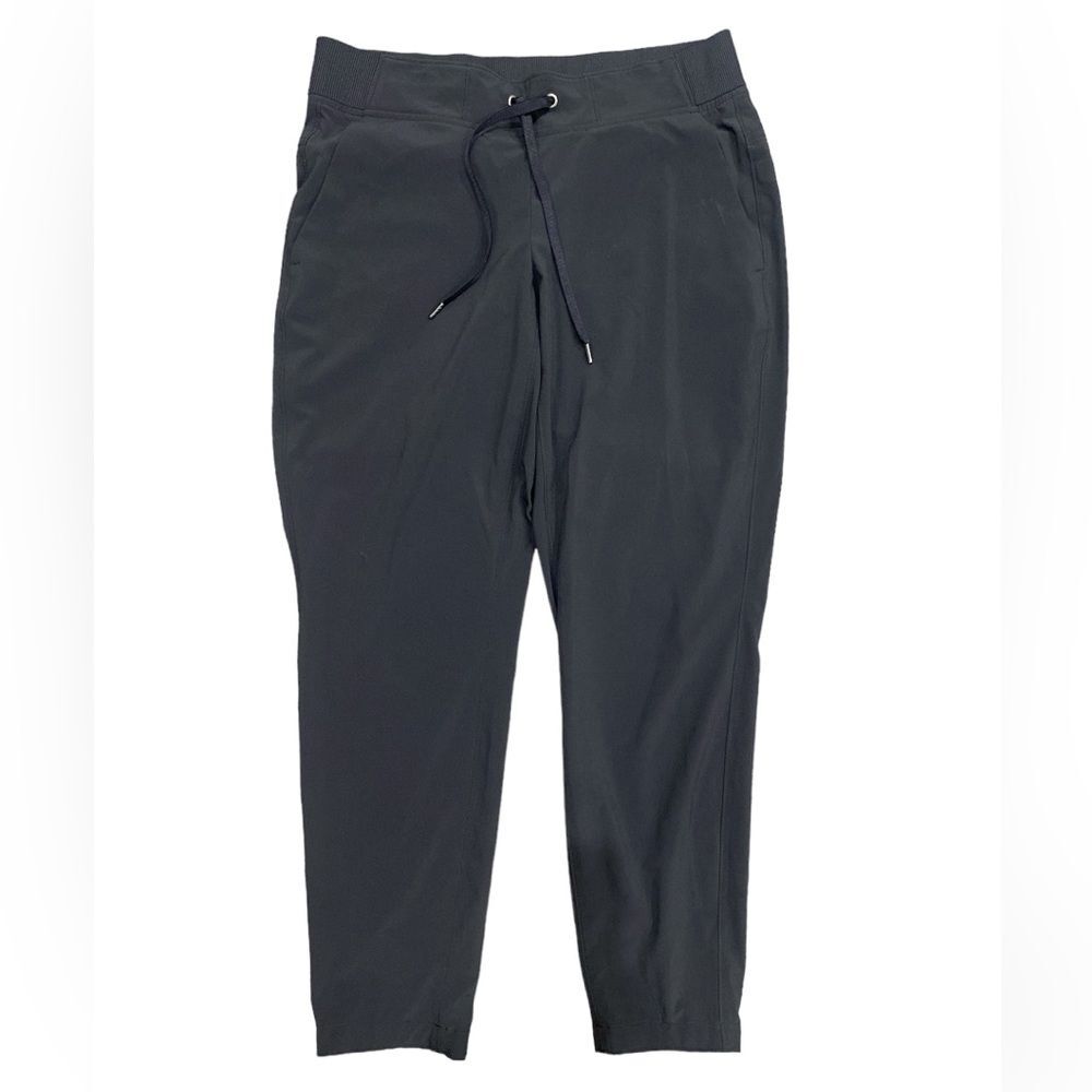 Athleta Womens Sz 6 Joggers Elastic Drawstring Waist Four Pocket 28” Inseam Blk